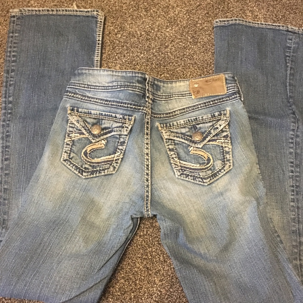 Silver jeans. Suki